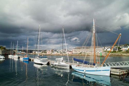 C?ur de Ville Et Vue Sur Mer � Concarneau 3*