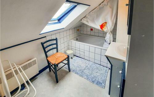 Awesome Home In Concarneau With 2 Bedrooms