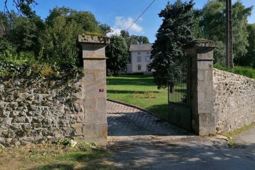 Grande Maison Bourgeoise Dans Un Parc Clos De 2 Ha
