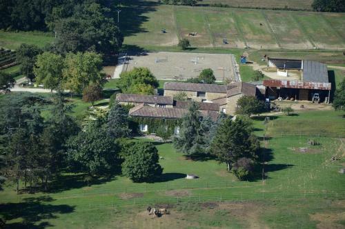 Bed & Breakfast Le Ch�teau De Roqueb�re