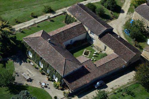 Bed & Breakfast Le Ch�teau De Roqueb�re