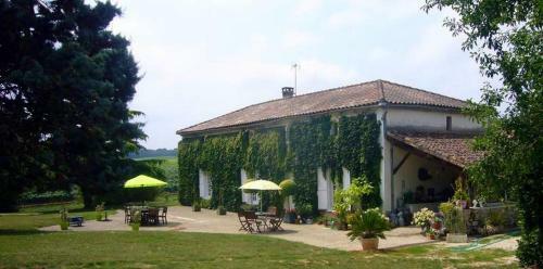 Bed & Breakfast Le Ch�teau De Roqueb�re