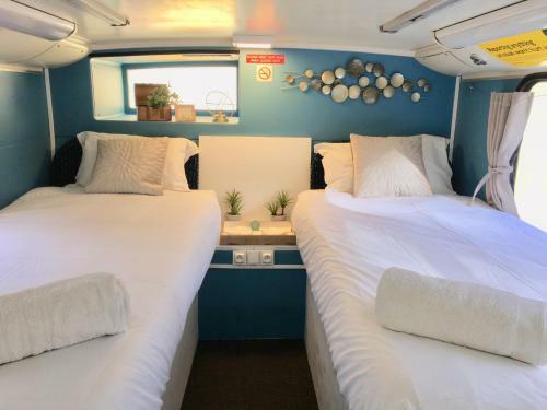 The Coachhouse B&B Bus