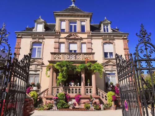 Hostal Castelnau
