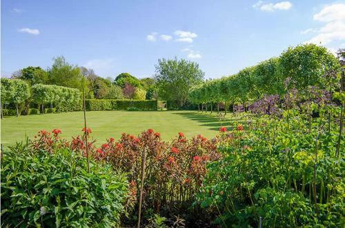 Nutgrove House Luxury B&B