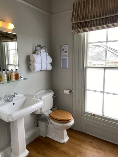 Bed & Breakfast Dunedin Country House