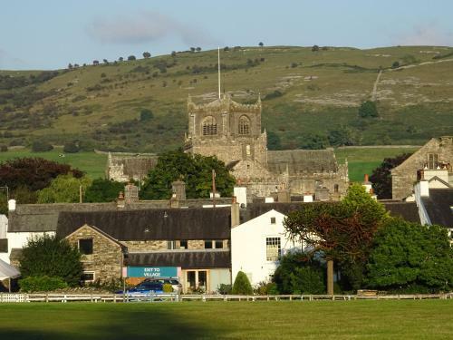 Kents Bank Holiday - Pet Friendly With Bay Views