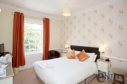 Woodlands Lodge Hotel