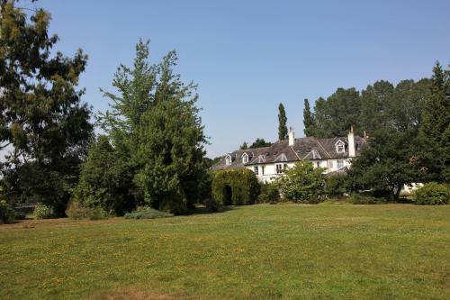 Woodlands Lodge Hotel