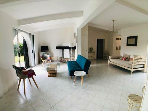 Villa Maison Corbara, 4 Pi�ces, 9 Personnes - Fr-1-63-296