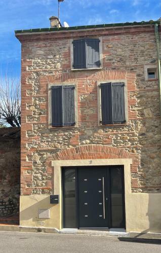 Belle Maison de Village Proche de La C�te Radieuse