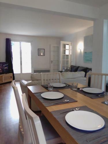 Fantastic Four Bedroom Villa Minutes From Disneyland Paris.