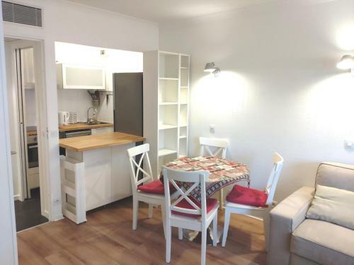 7 Min Walk Metro, Aparthotel, La D�fense