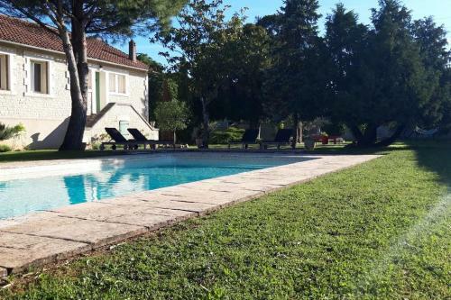 Belle Maison Charentaise Avec Piscine Privee