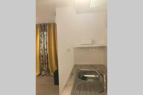 Apartamento Joli Appartement Au Centre de Courthezon