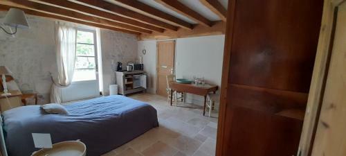 Bed & Breakfast Suite De Charme Dans Une Maison Charentaise