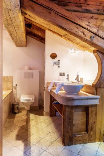 Chalet Pour 10 Personnes A Courchevel