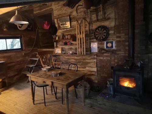 La Cabane Aux Loups