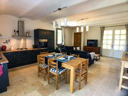Apartamentos Ermitage Crestet (ventoux - Provence)