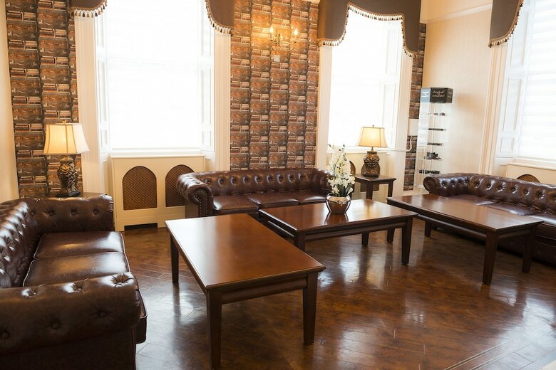 Kilmorey Arms Hotel