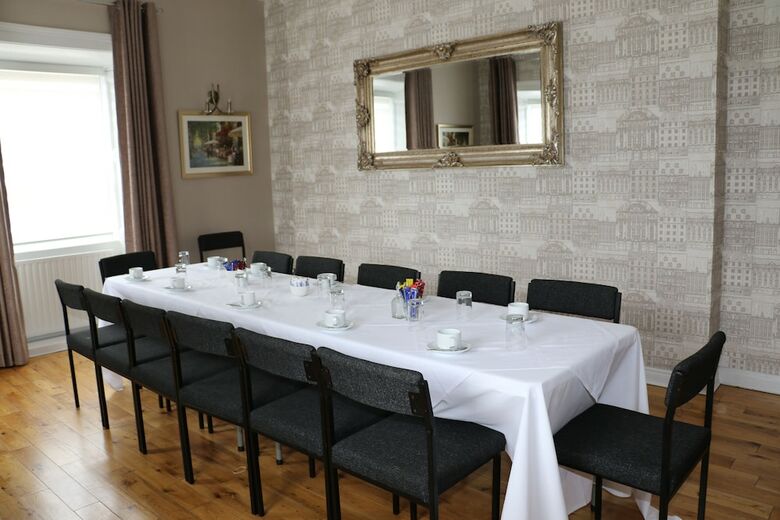 Kilmorey Arms Hotel