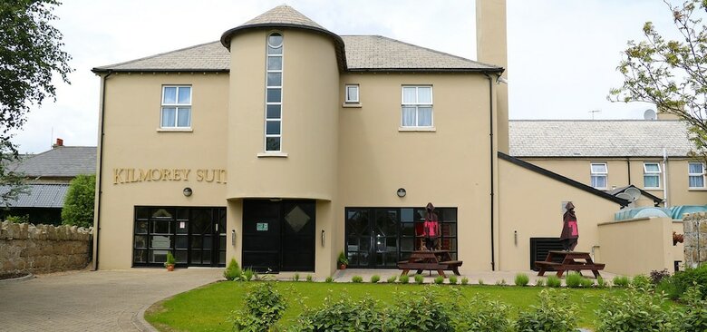 Kilmorey Arms Hotel