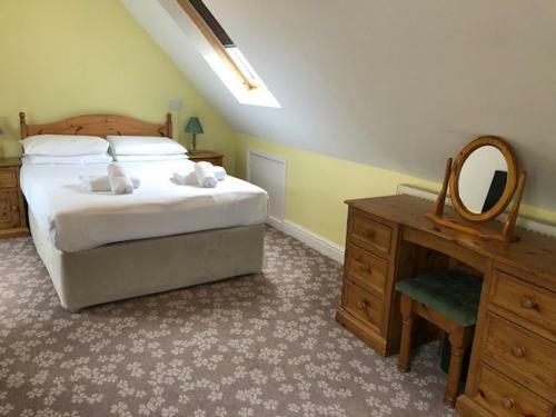Penny Farthing Hotel & Cottages