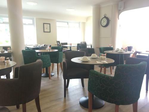 Penny Farthing Hotel & Cottages