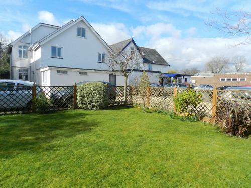Penny Farthing Hotel & Cottages