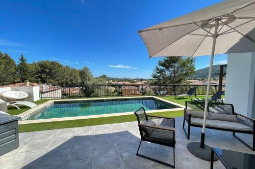 Villa D'exception Avec Piscine !