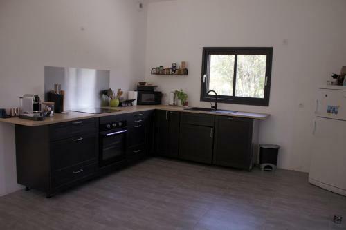Villa En Campagne Proven�ale Avec Piscine