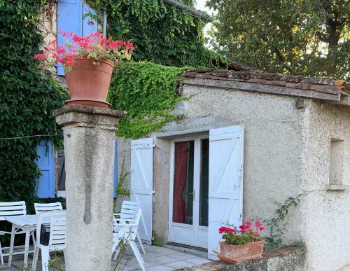 Bed & Breakfast La Meyssonni� 4355 Route de Graulhet 81220 Damiatte