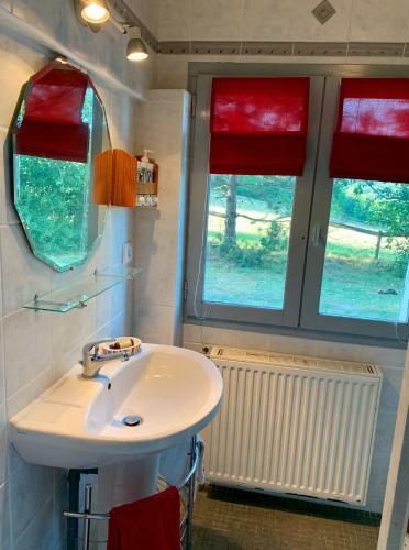 Bed & Breakfast La Meyssonni� 4355 Route de Graulhet 81220 Damiatte