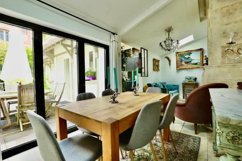 Maison De Charme � Cot� De L'hippodrome