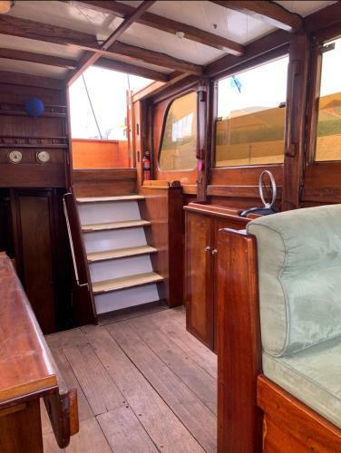 Port Deauville Yacht Vintage