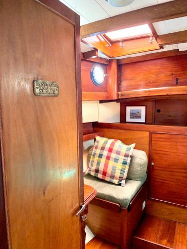 Port Deauville Yacht Vintage