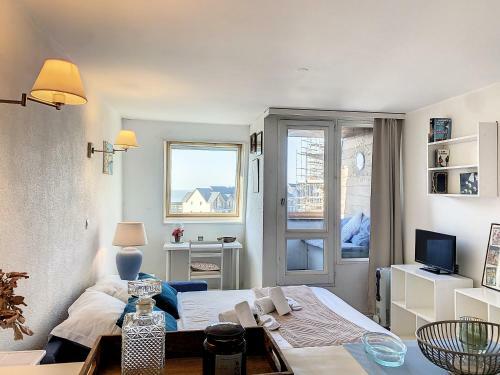 Apartamento La Marina - Yourhosthelper