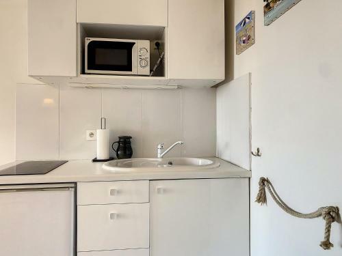 Apartamento La Marina - Yourhosthelper