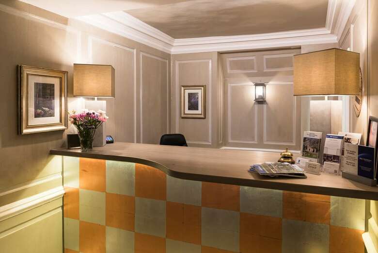 Wessex Royale Hotel