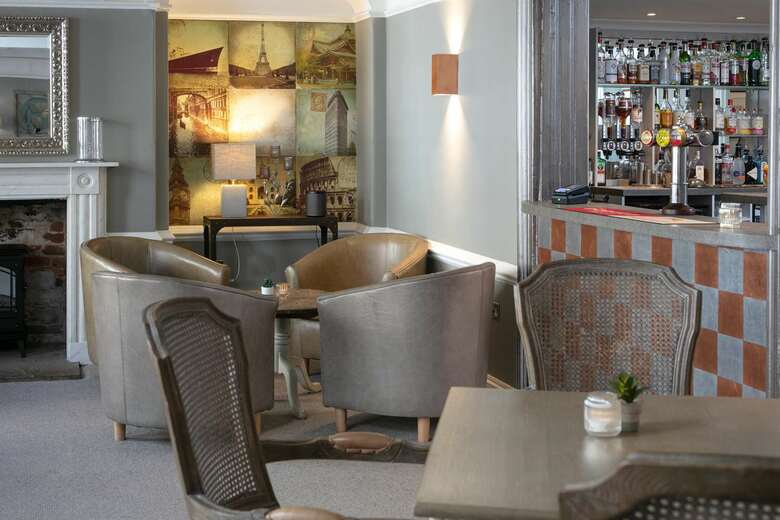 Wessex Royale Hotel