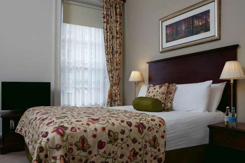 Wessex Royale Hotel