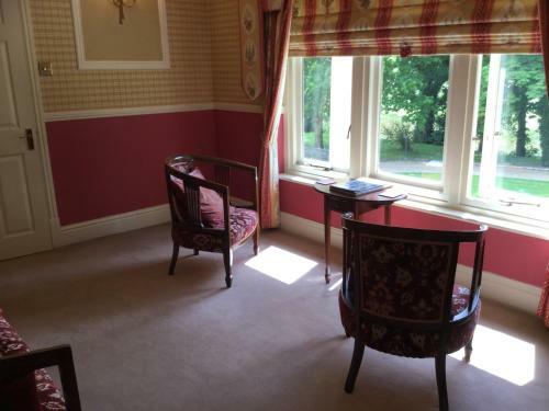 Plas Y Dderwen Bed And Breakfast