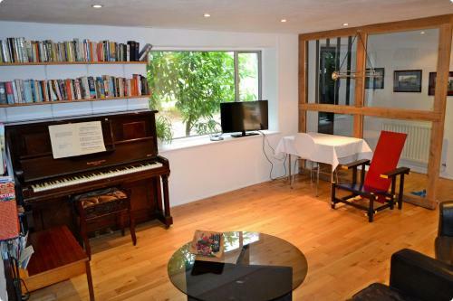 Bed & Breakfast Shelley Guest House