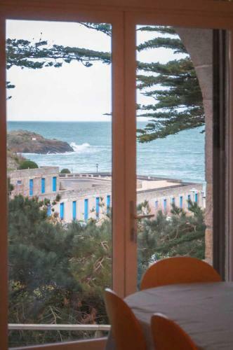 Villa La Pin�de