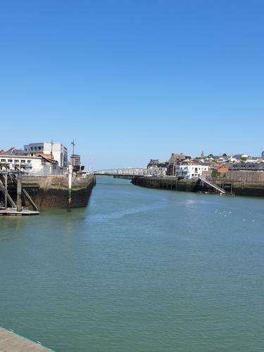 Apartamento Le R�tro En Centre Ville � 100m de La Plage