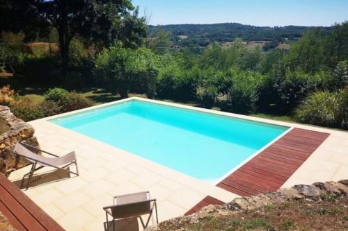 Villa Dans La Bastide de Domme - Piscine Chauff�e, Parking Priv�