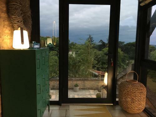 Bed & Breakfast Chambre De Madel