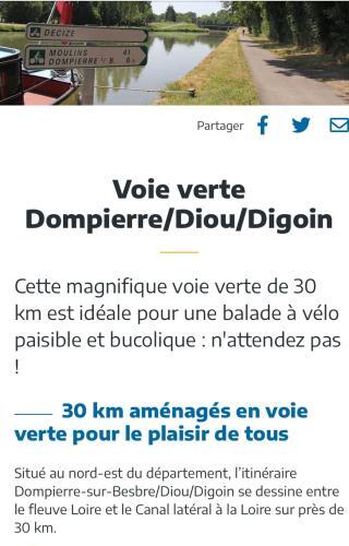 Id�ale Famille, Tout Y Est ....