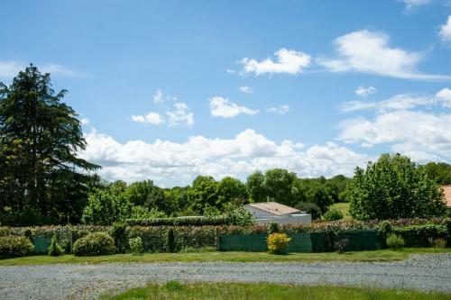 Hostal Studio Ind�pendant Chez L?habitant Au Calme