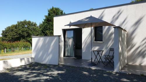 Hostal Studio Ind�pendant Chez L?habitant Au Calme
